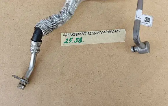 BMW 2 F22 F23 Turbo turbocharger oiling pipe/hose 7617534 11427617534