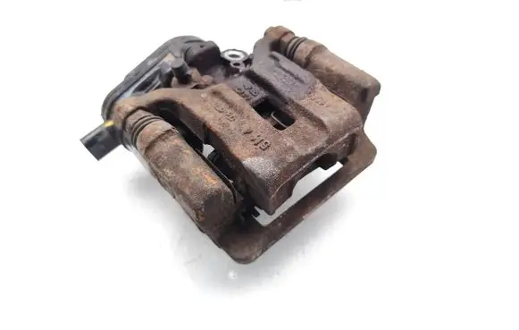 KIA Optima Rear brake caliper A5582-37700