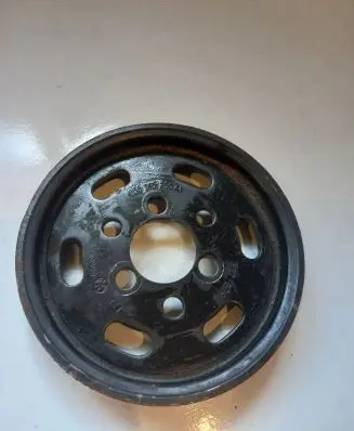 Volkswagen Golf IV Power steering pump 038145255A