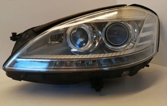 Mercedes-Benz S W221 Headlight/headlamp A2218206759