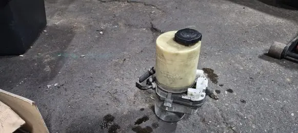 Opel Vectra C Power steering pump
