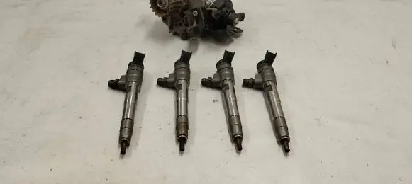 Mercedes-Benz A W177 Fuel injection system set 0445110800 0445010763 167003606r
