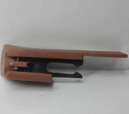 Volkswagen Touareg I Front passenger seat rail trim 7L0881480