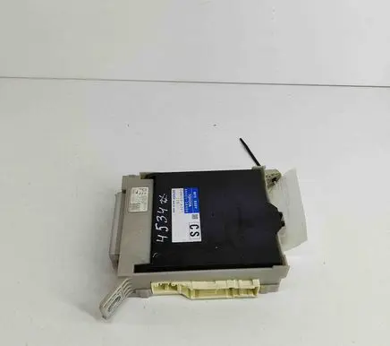 Lexus GS 250 350 300H 450H Central body control module 2380004241 8922130400