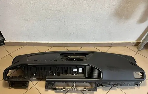 Mercedes-Benz GLE W167 Dashboard A1676809700