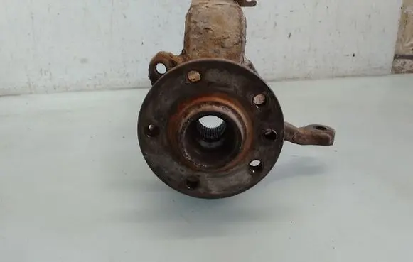 Ford Galaxy Front wheel hub