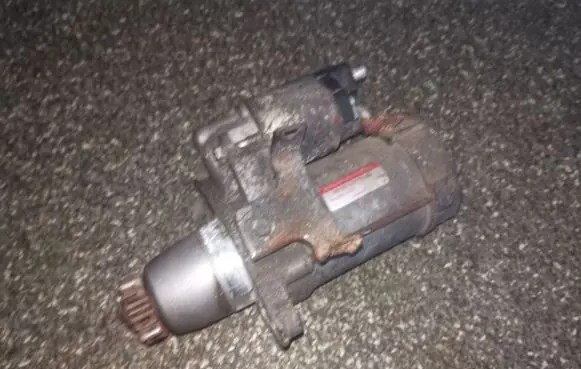 Toyota Avensis T250 Starter motor 281000H11084