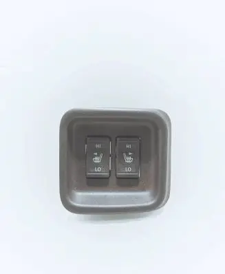 Nissan Juke I F15 Seat heating switch