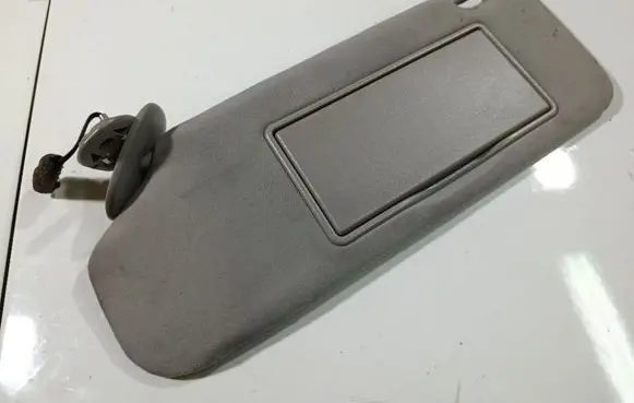 Toyota Avensis T250 Sun visor