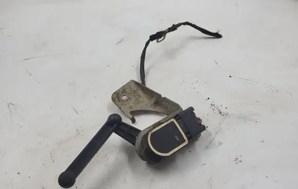 BMW 3 E90 E91 Headlight/headlamp level sensor 6785206