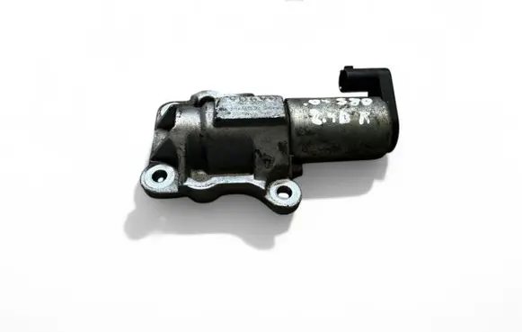 Volvo S80 Camshaft vanos timing valve 8670421 F34711502