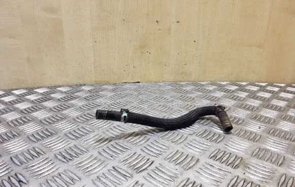 Toyota Avensis T270 Engine coolant pipe/hose