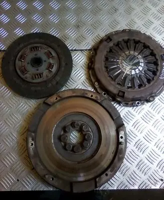 Toyota Corolla E120 E130 Clutch set kit B12240