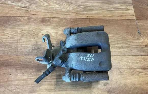 Opel Insignia A Rear brake caliper 