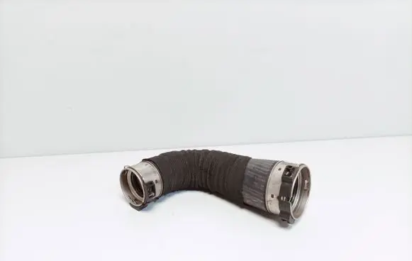 BMW i8 Intercooler hose/pipe 7634158