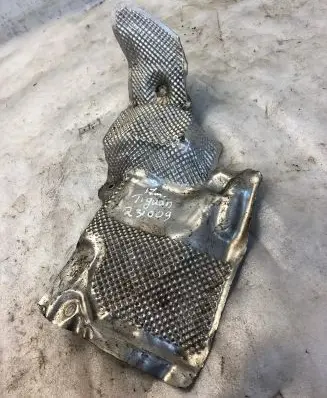 Volkswagen Tiguan Engine splash shield/under tray