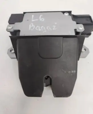 Ford Focus Loading door lock 01041111006