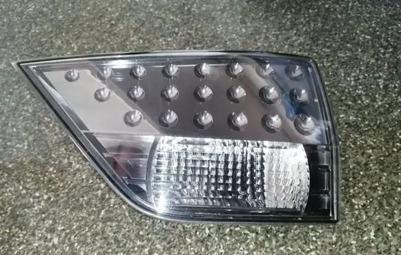 Mitsubishi Outlander Tailgate rear/tail lights