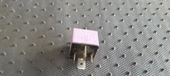 Renault Megane I Other relay 12V50A03525 12V50A03.525