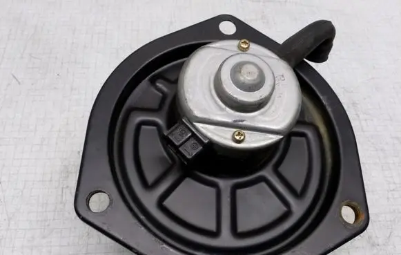 Mitsubishi Eclipse Heater fan/blower 1625004720