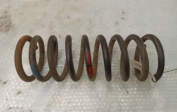 Mercedes-Benz 250 280 C CE W114 Rear coil spring
