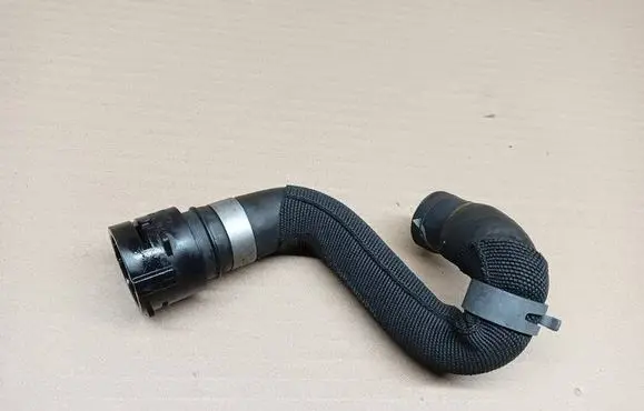 Audi Q5 SQ5 Engine coolant pipe/hose S0000379