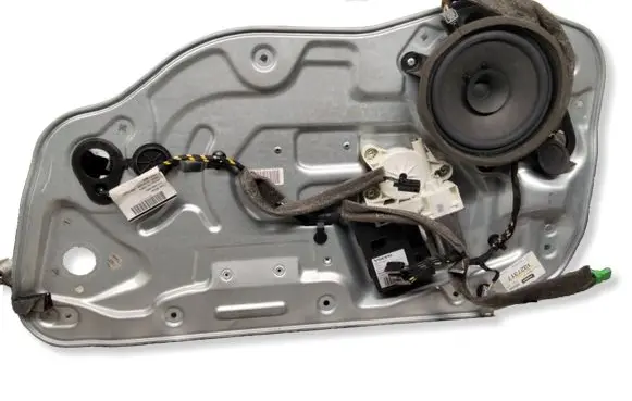 Volvo V50 Front door window regulator with motor 8679081