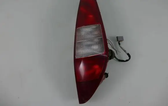Ford Mondeo Mk III Rear/tail lights 1S71-13404-C