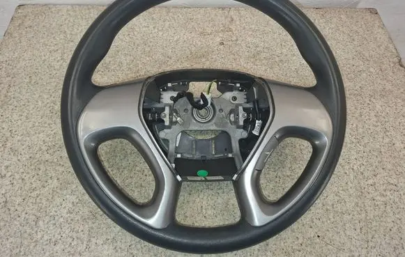 Hyundai ix35 Steering wheel 561132Y000