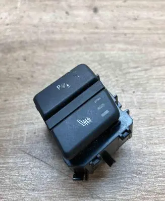 BMW 5 E60 E61 Seat heating switch 9159077 502299