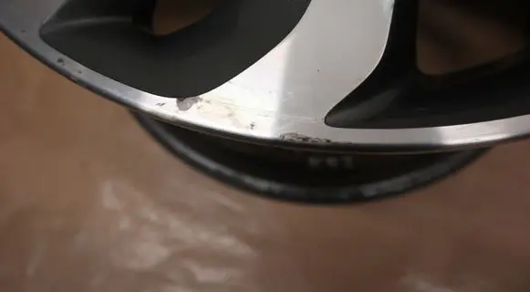 R18 alloy rim