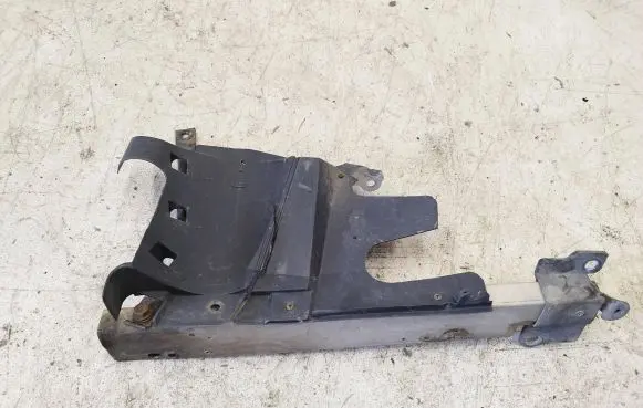 Renault Espace IV Front bumper mounting bracket