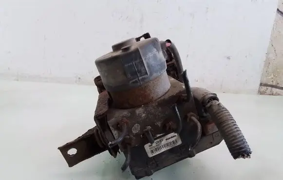 Hyundai H-100 ABS Pump 589004A050