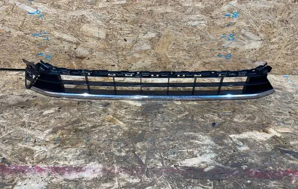 Front bumper lower grill