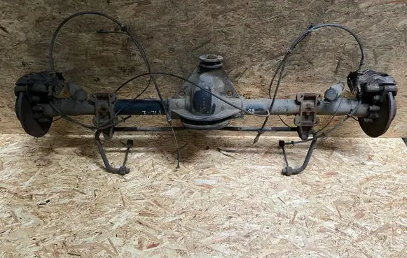 Iveco Daily 6th gen Rear axle beam 4639305