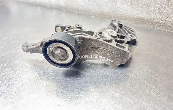Opel Mokka Generator/alternator belt tensioner 55565572
