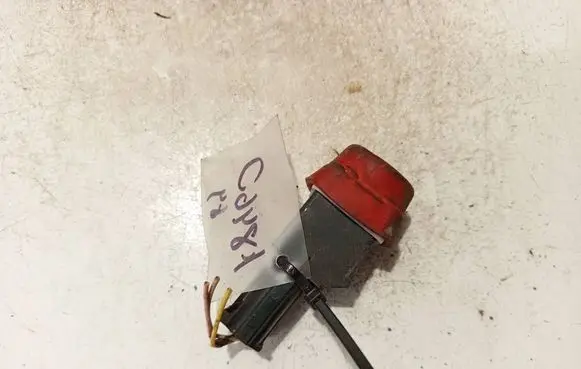 Peugeot 607 Fuel cut-off switch 1477226080 031003a10