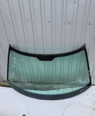 Saab 9-5 Front windscreen/windshield window 