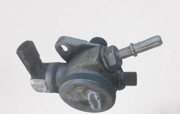 Renault Captur Generator/alternator 166301888R