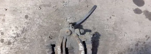 Honda CR-V Rear brake caliper
