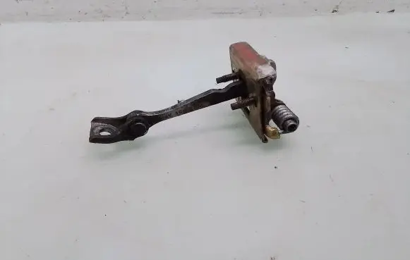 Peugeot 307 Front door check strap stopper
