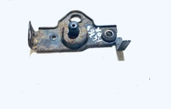 Toyota RAV 4 (XA30) Radiator mount bracket