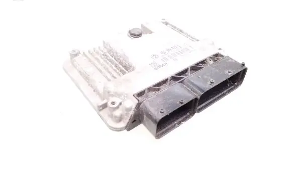 Volkswagen Touran I Engine control unit/module 03G906013E 0281013443