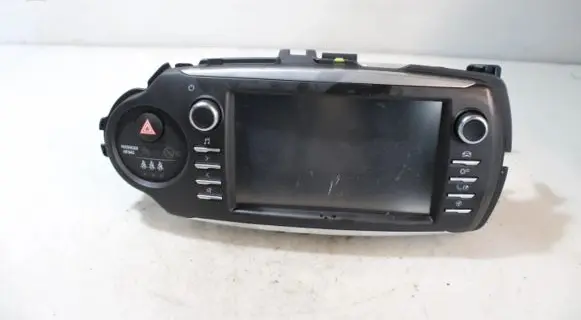 Toyota Yaris Radio/GPS head unit trim 