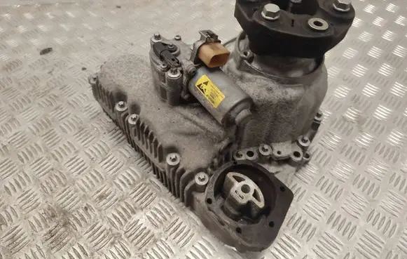 BMW 3 E92 E93 Gearbox transfer box case 27107613152 27107613153