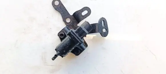 Valve vacuum