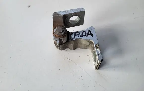 Skoda Octavia Mk3 (5E) Front door lower hinge 7N0831402
