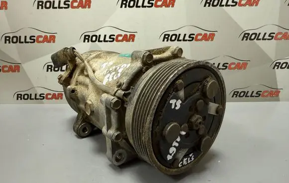 Volkswagen Transporter - Caravelle T5 Air conditioning (A/C) compressor (pump) 7H0820803B