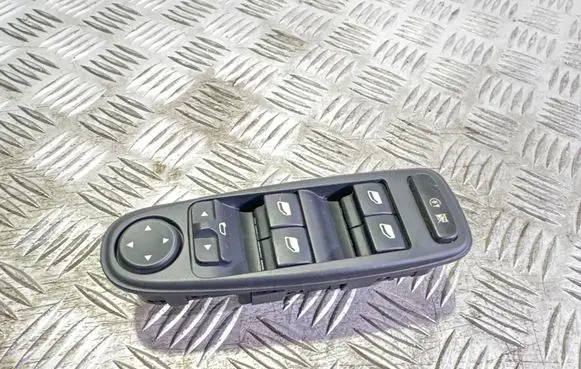 Citroen C4 Grand Picasso Electric window control switch 96639382ZD