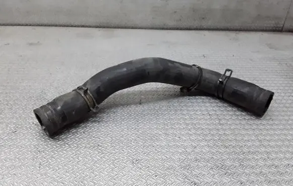 Jeep Grand Cherokee (WJ) Engine coolant pipe/hose